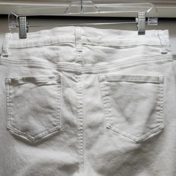2 Gloria Vanderbilt Women's 12 Amanda Jeans Lot White Slimming Stretch - Nice! - Picture 2 of 11